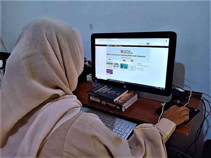 Proses Belajar Online