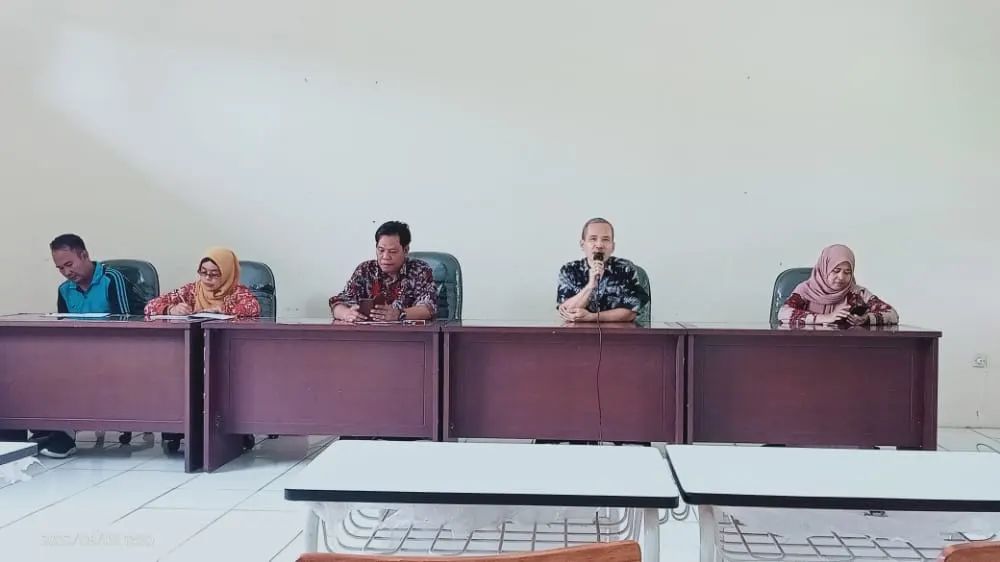 Rapat Evaluasi Kinerja